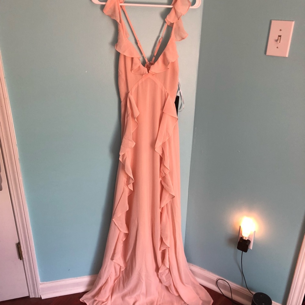 NWT Lulus Ruffled Maxi Dress - Picture 2 of 8